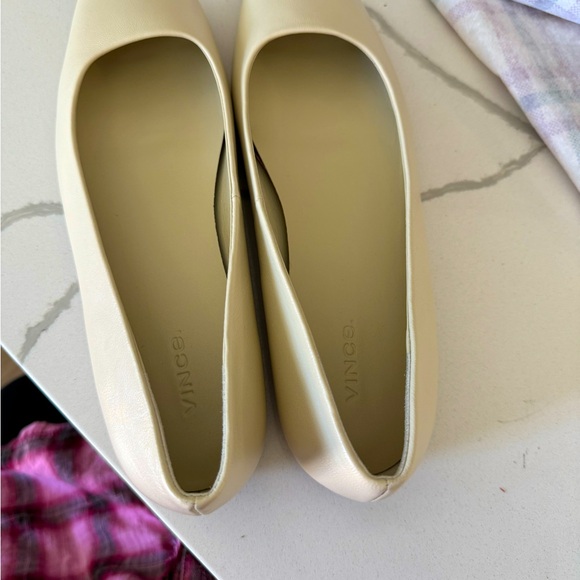 Vince flats size 9 USA 40 EUR NWT - Picture 3 of 4